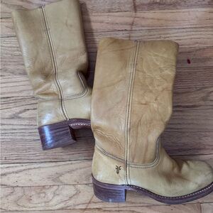 Frye Campus Boots women’s size 8- banana crunch